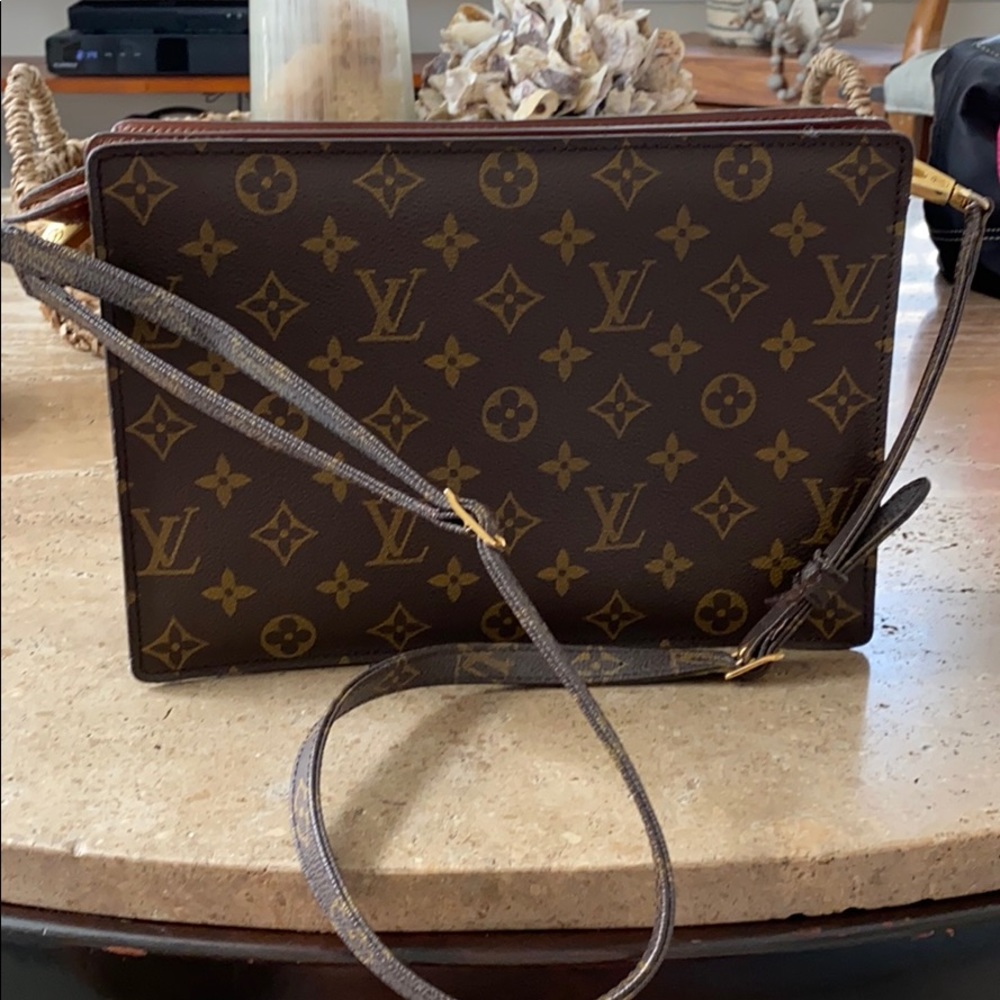 Louis Vuitton Women’s Handbag